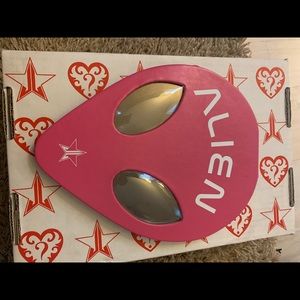 Jeffree Star Alien Palette